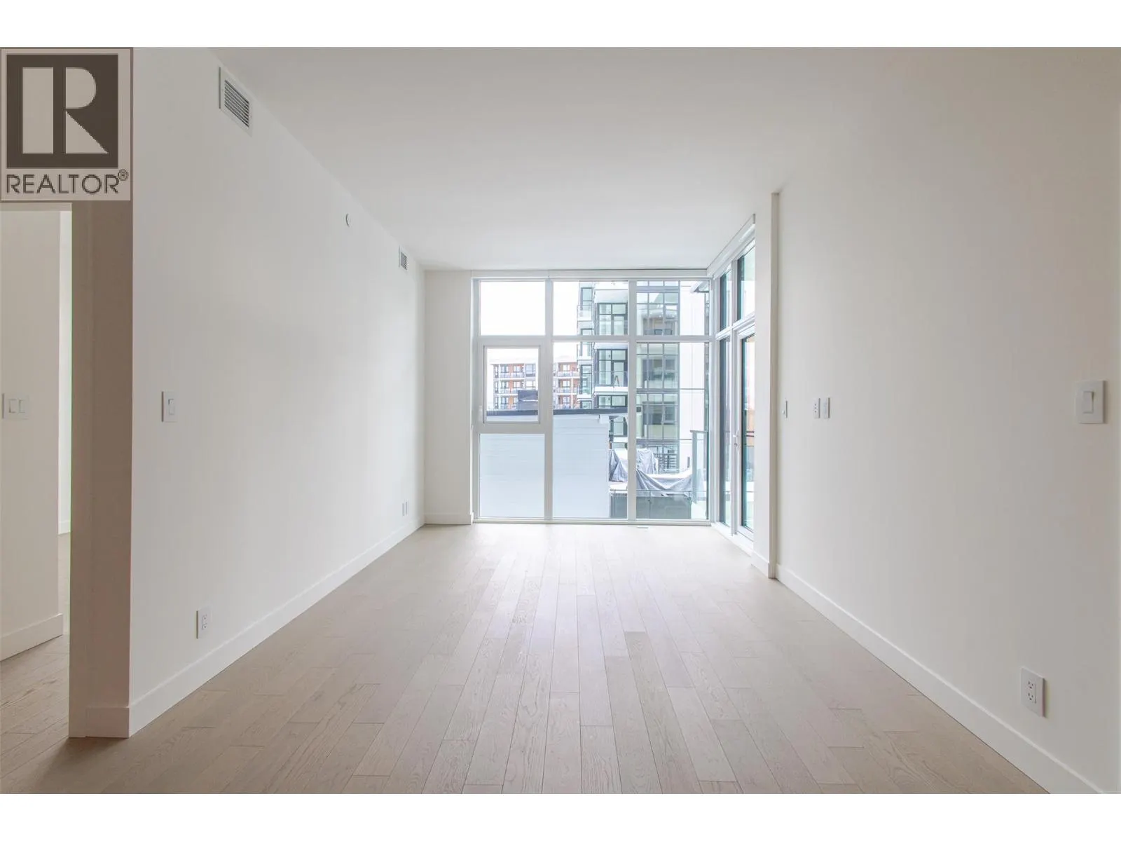 3389 LAKESHORE Road Unit# 312 Lot# 35