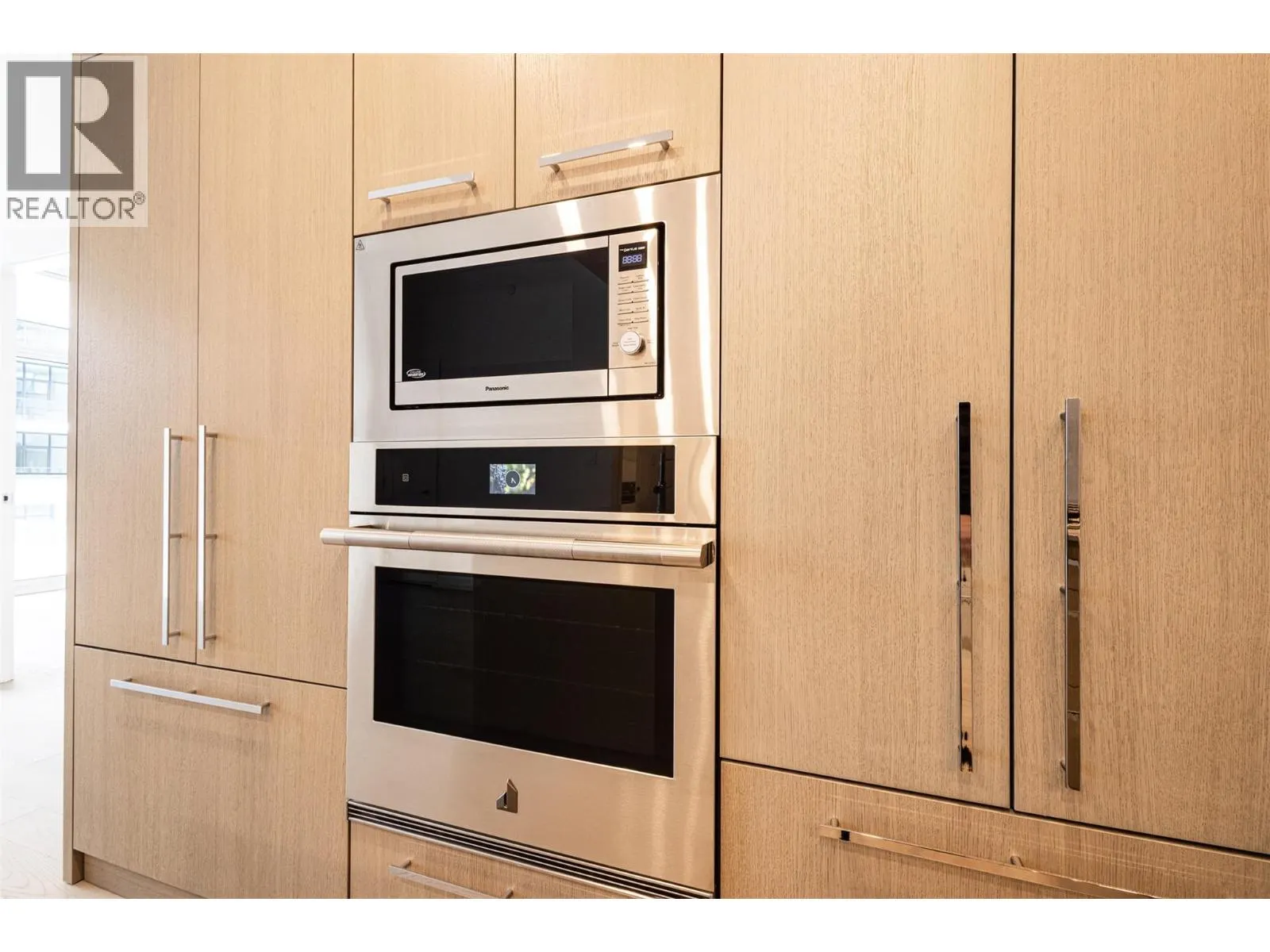 3389 LAKESHORE Road Unit# 312 Lot# 35