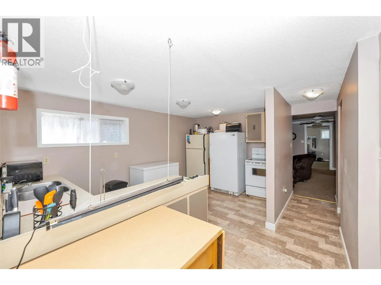 4111 round Prairie Road