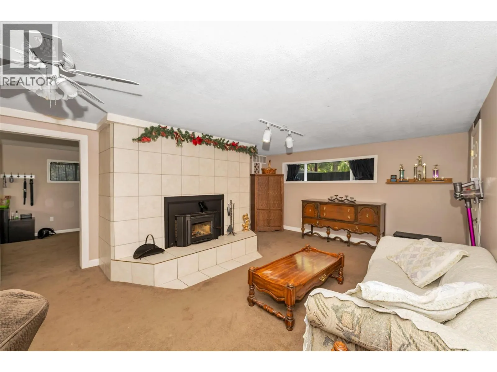 4111 round Prairie Road