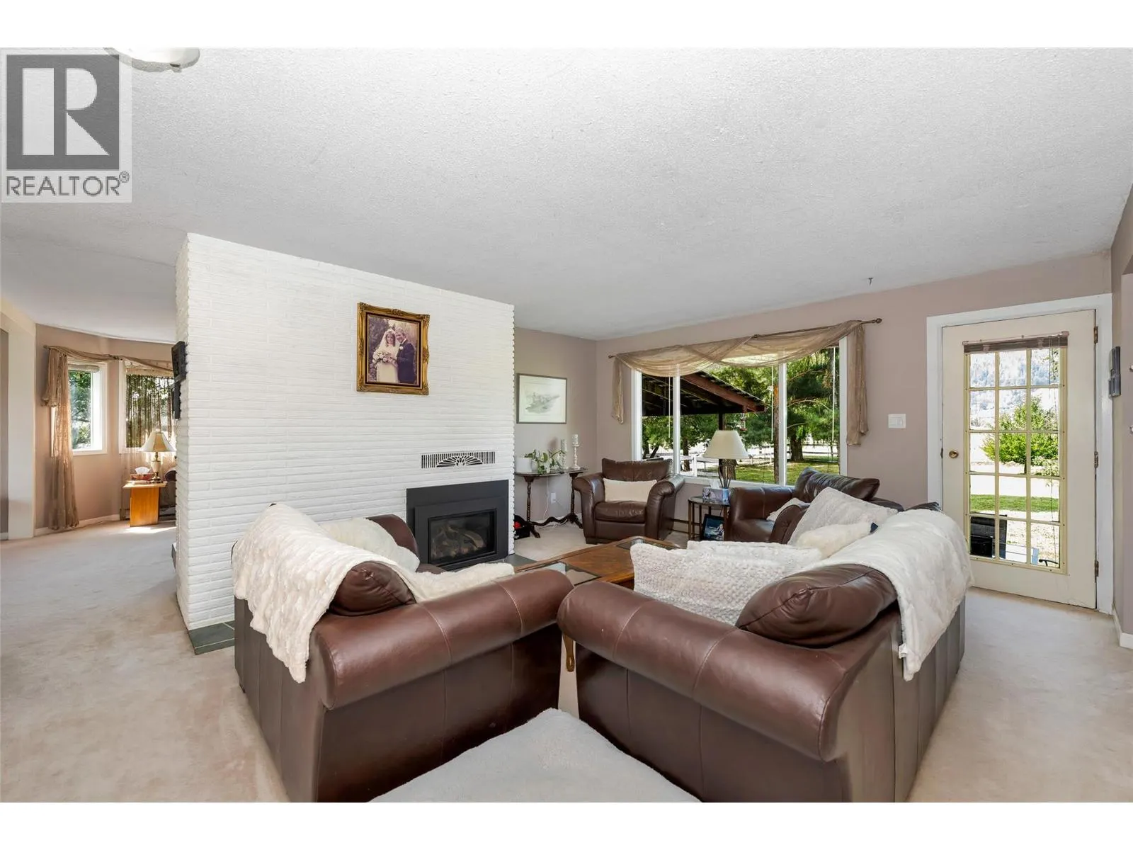 4111 round Prairie Road