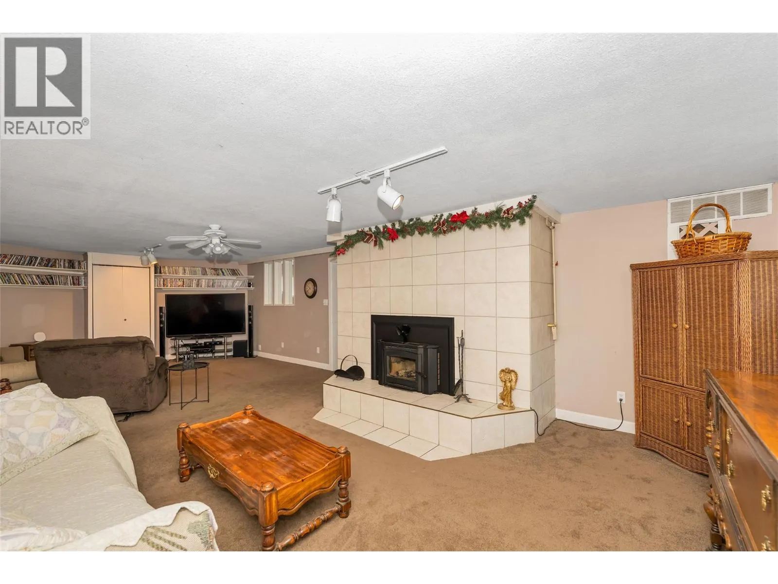 4111 round Prairie Road