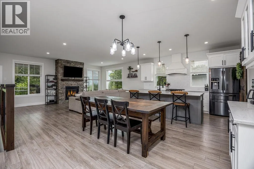 20 15th Avenue SE