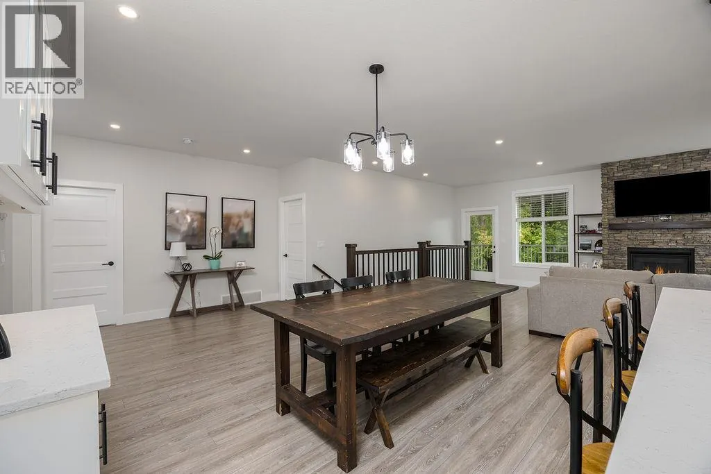 20 15th Avenue SE