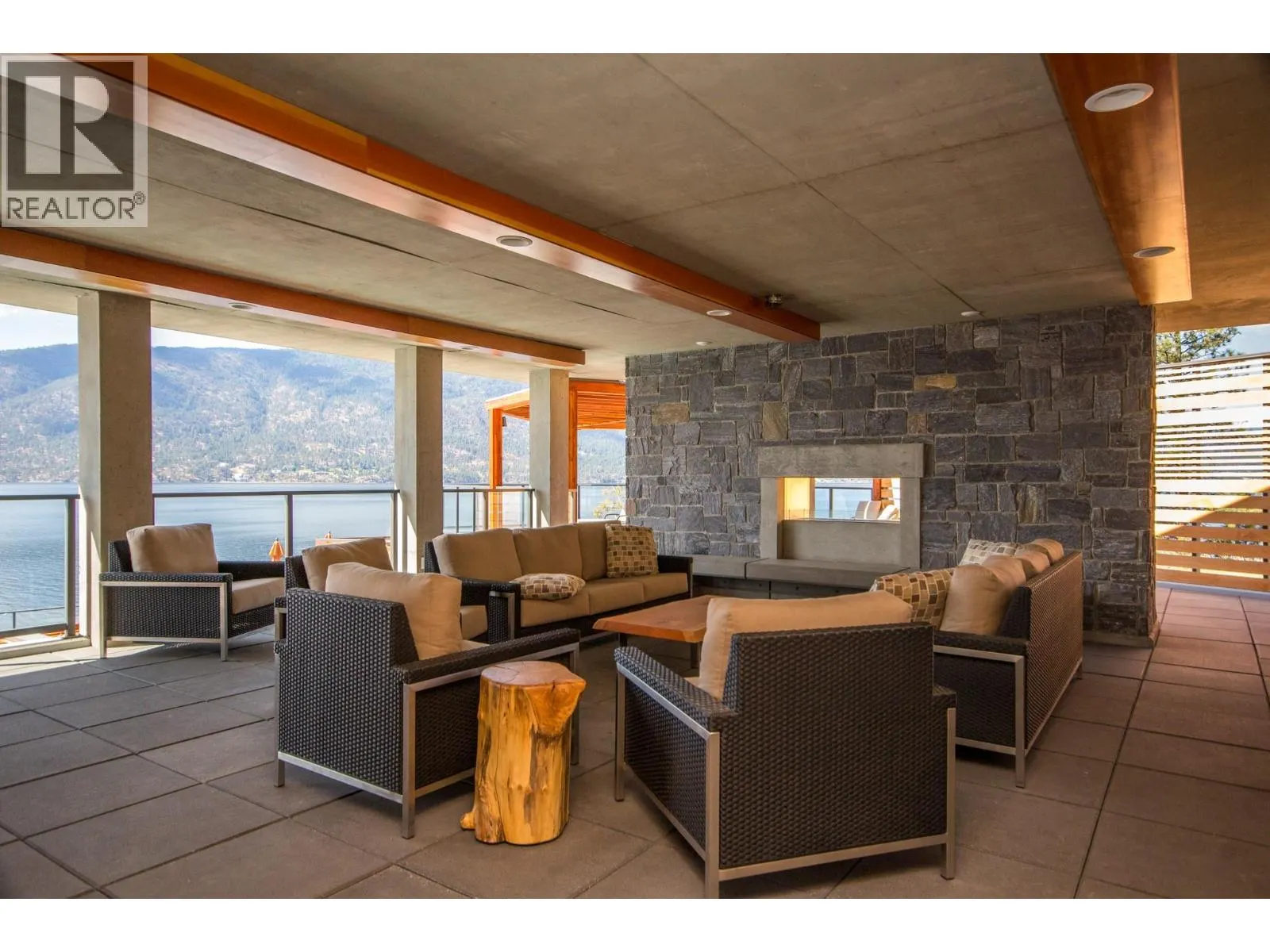 10245 Beacon Hill Drive
