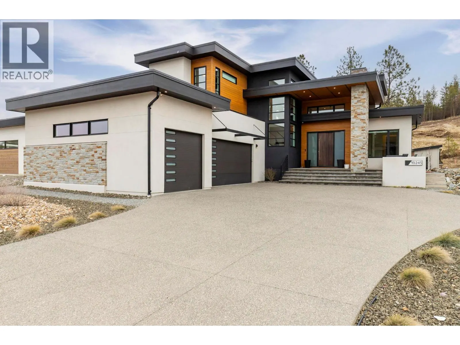 10245 Beacon Hill Drive