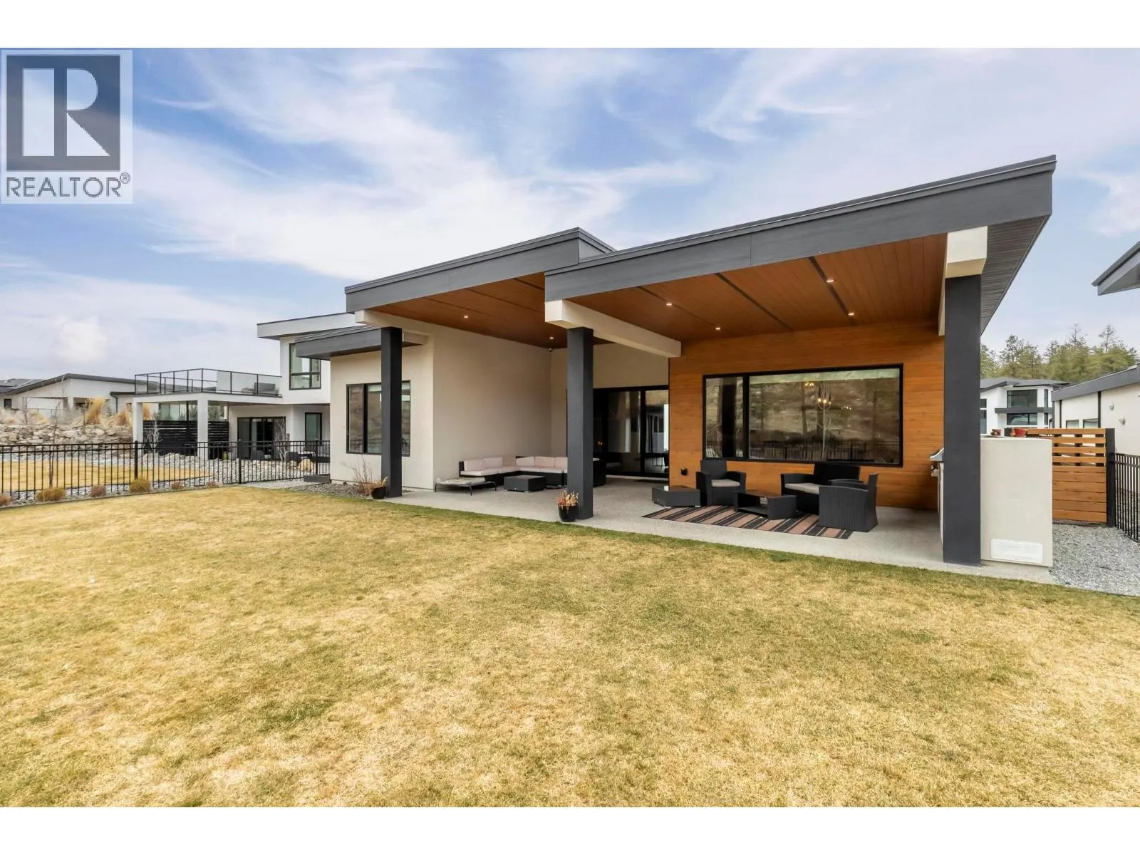 10245 Beacon Hill Drive