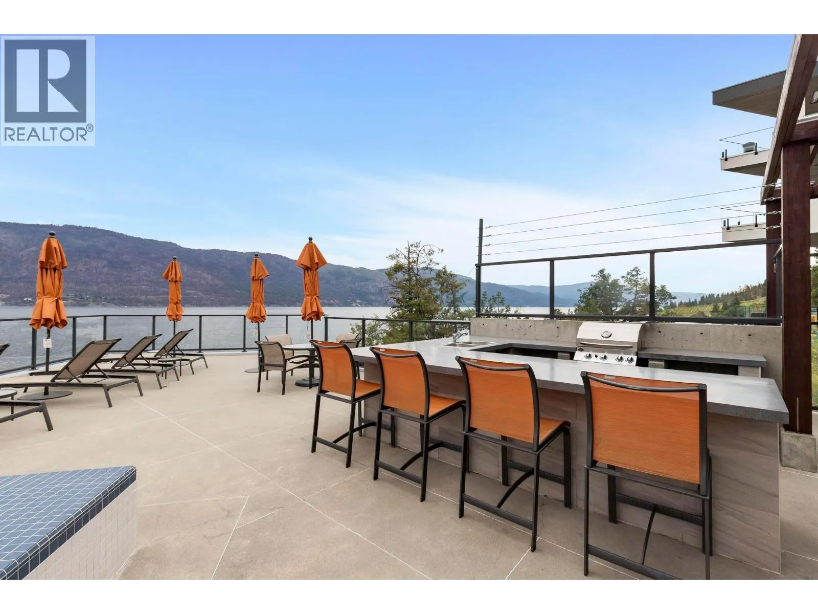 10245 Beacon Hill Drive