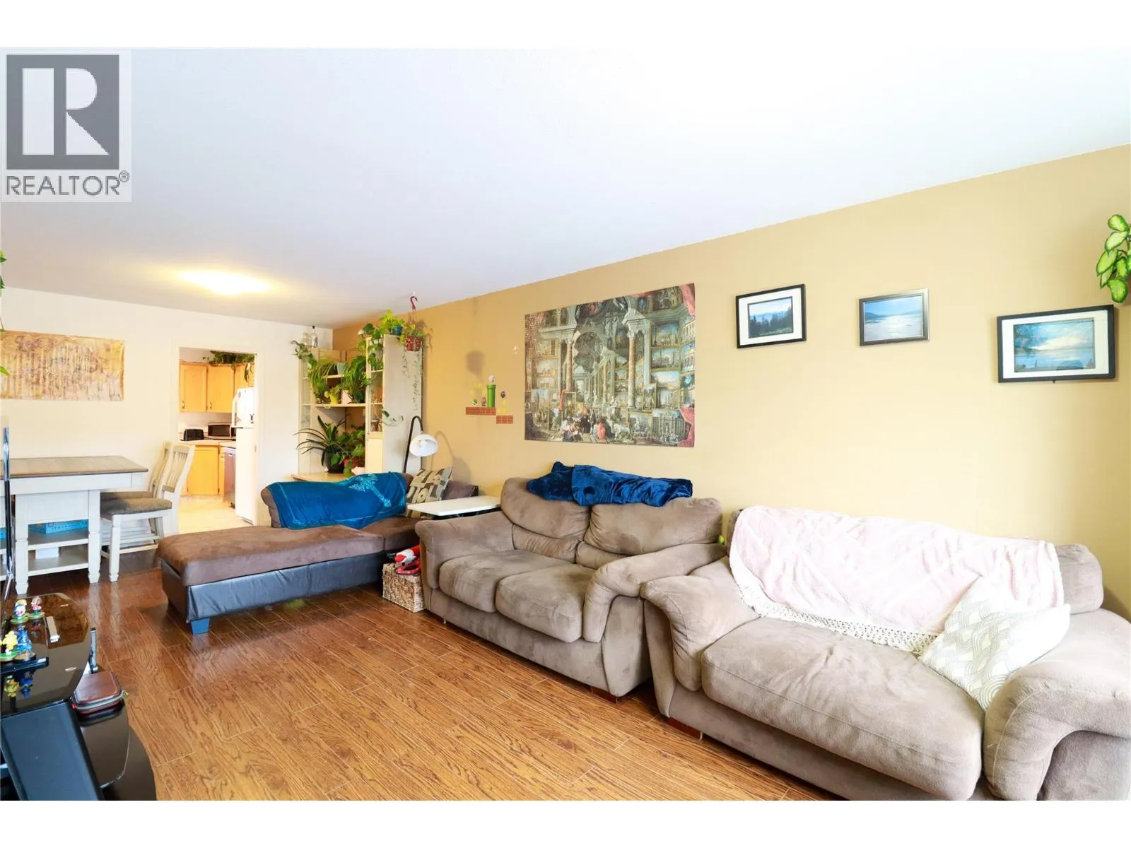 597 MUNICIPAL Avenue Unit# 101