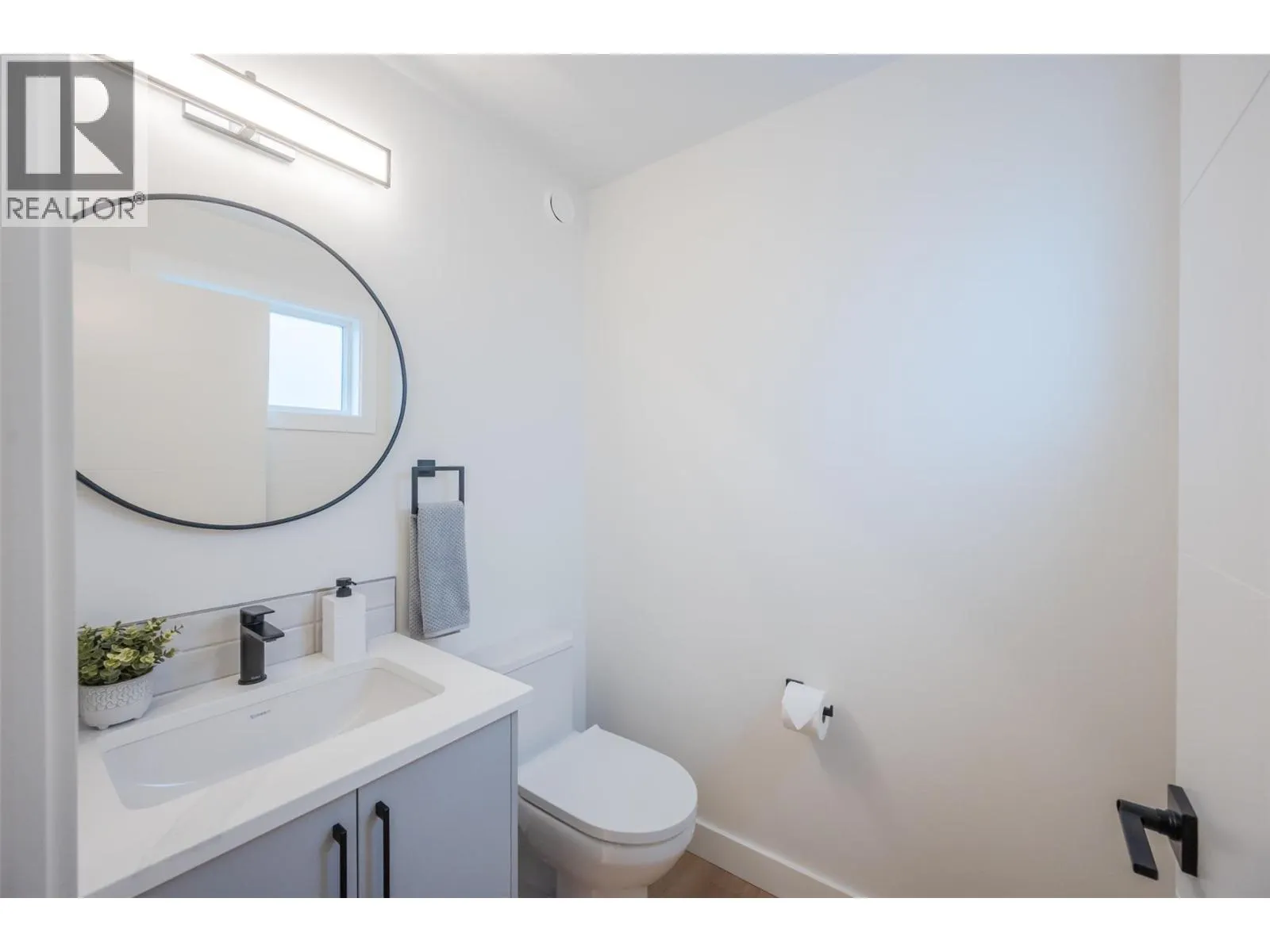 770 Argyle Street Unit# 105