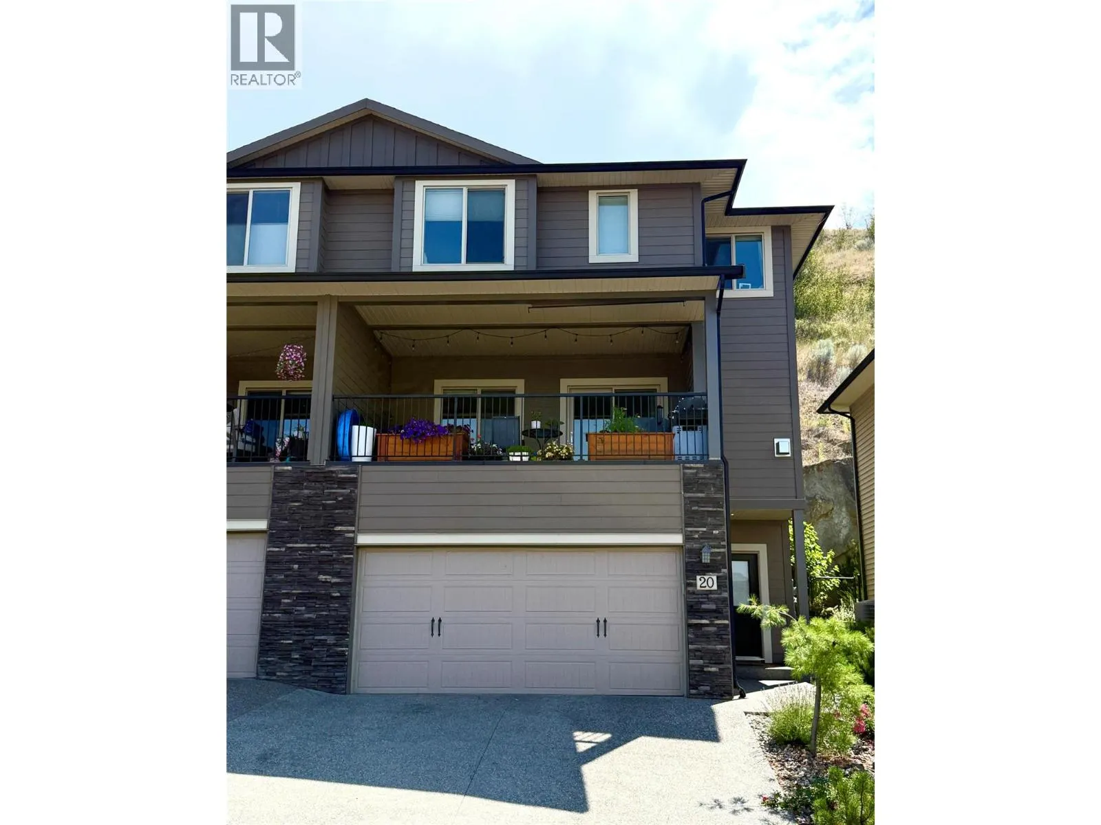 1040 Mt Revelstoke Place Unit# 20