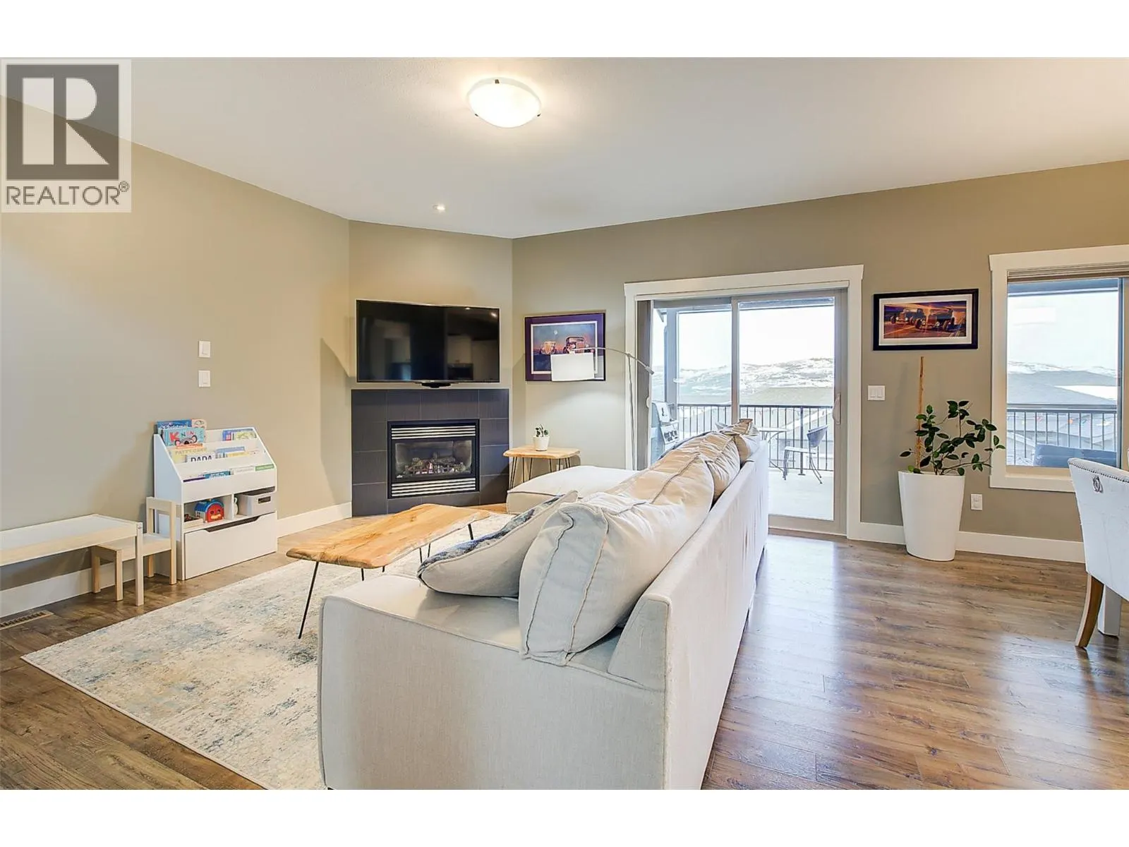 1040 Mt Revelstoke Place Unit# 20