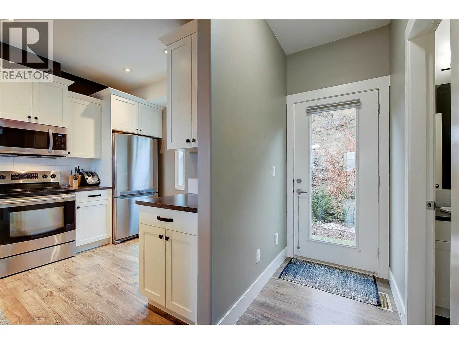 1040 Mt Revelstoke Place Unit# 20