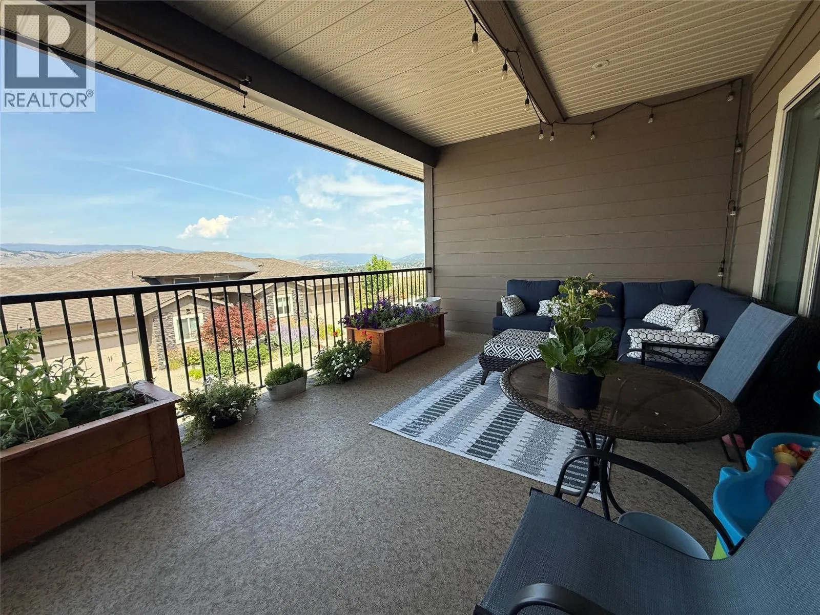 1040 Mt Revelstoke Place Unit# 20