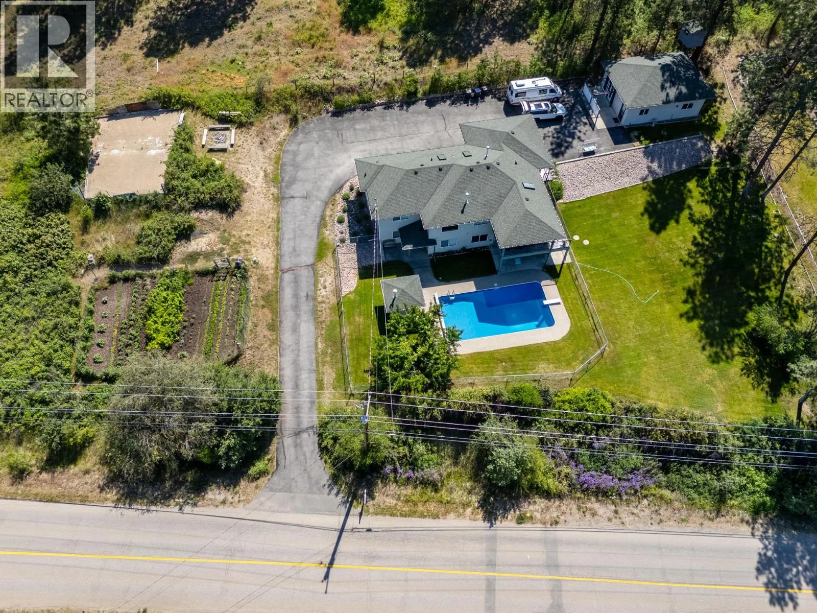 16865 COMMONAGE Road