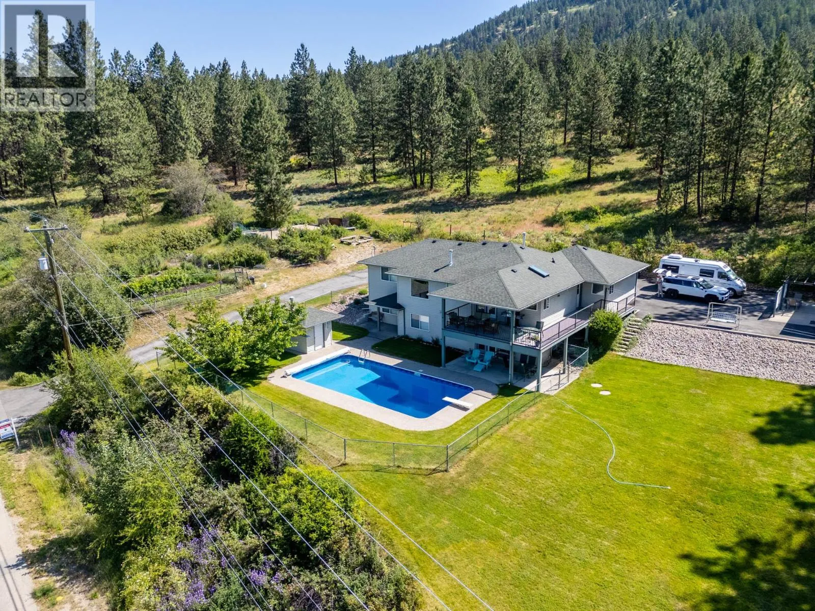 16865 COMMONAGE Road