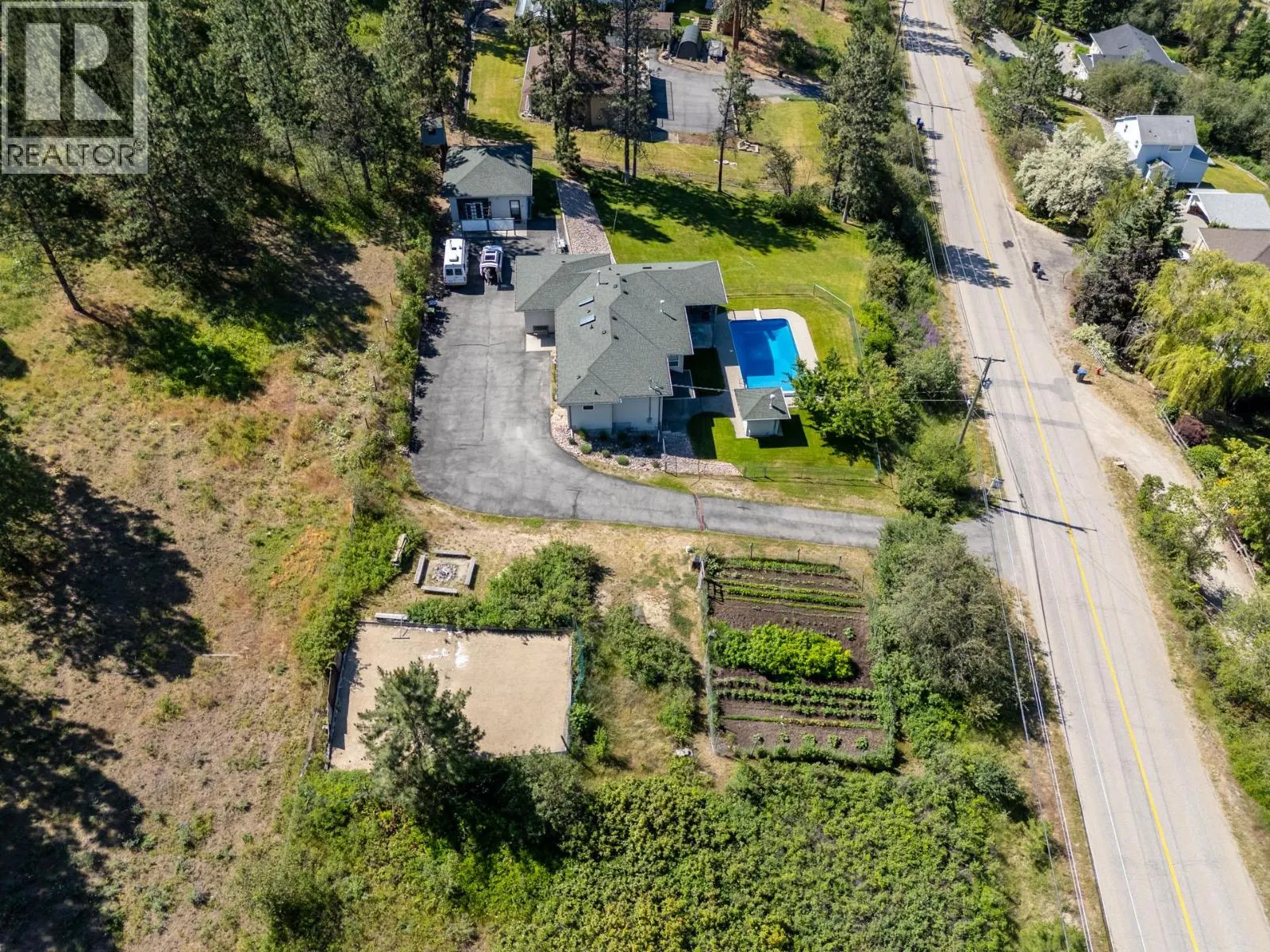 16865 COMMONAGE Road