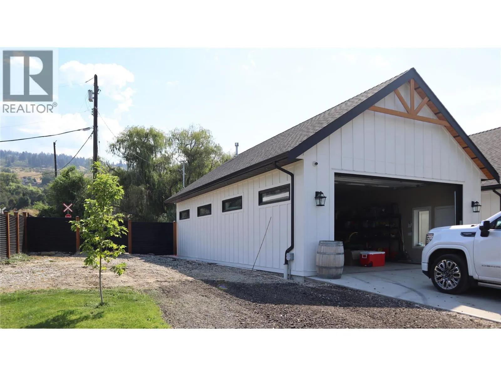 7850 Redwing Road