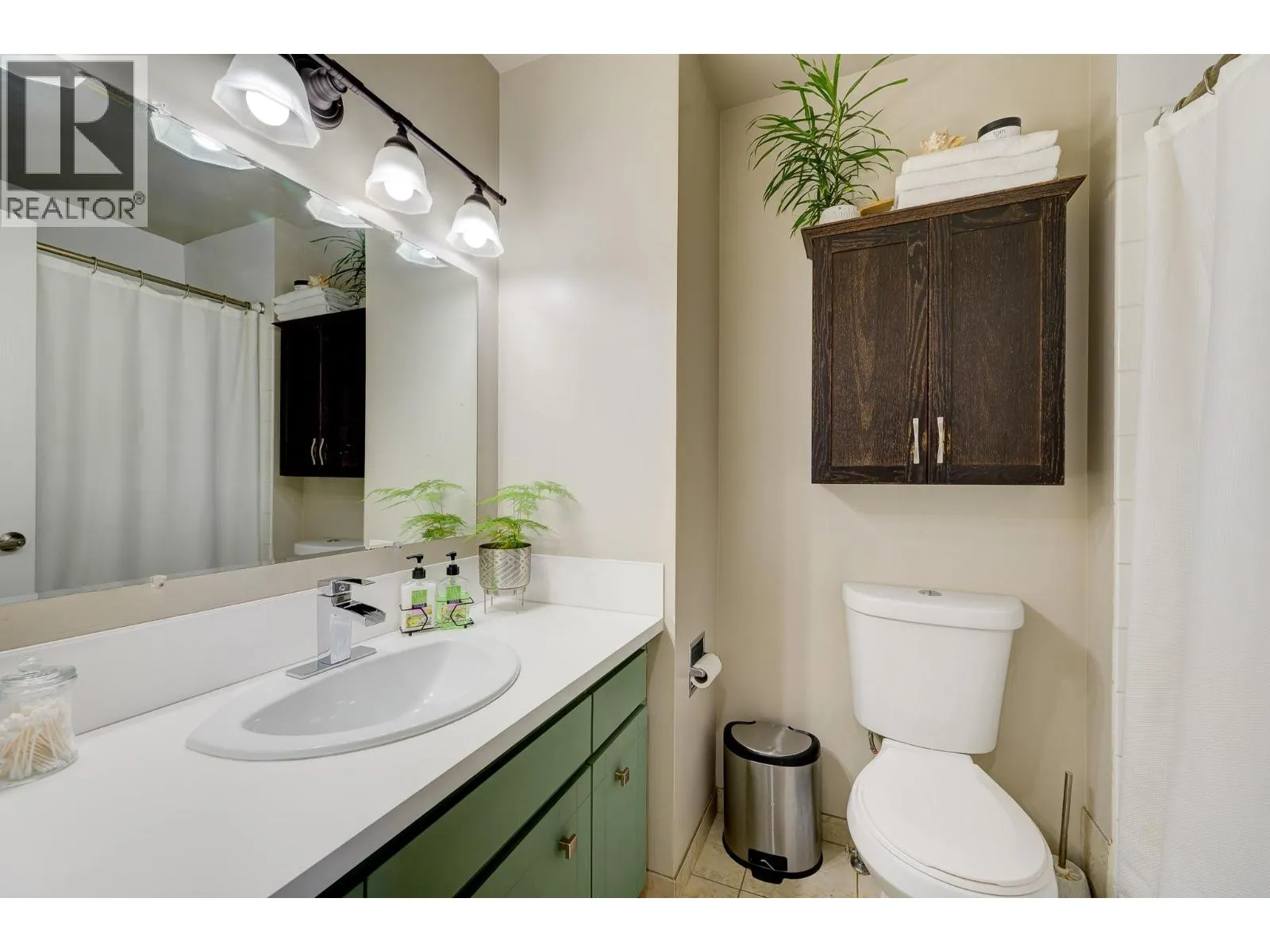 1210 Monashee Court