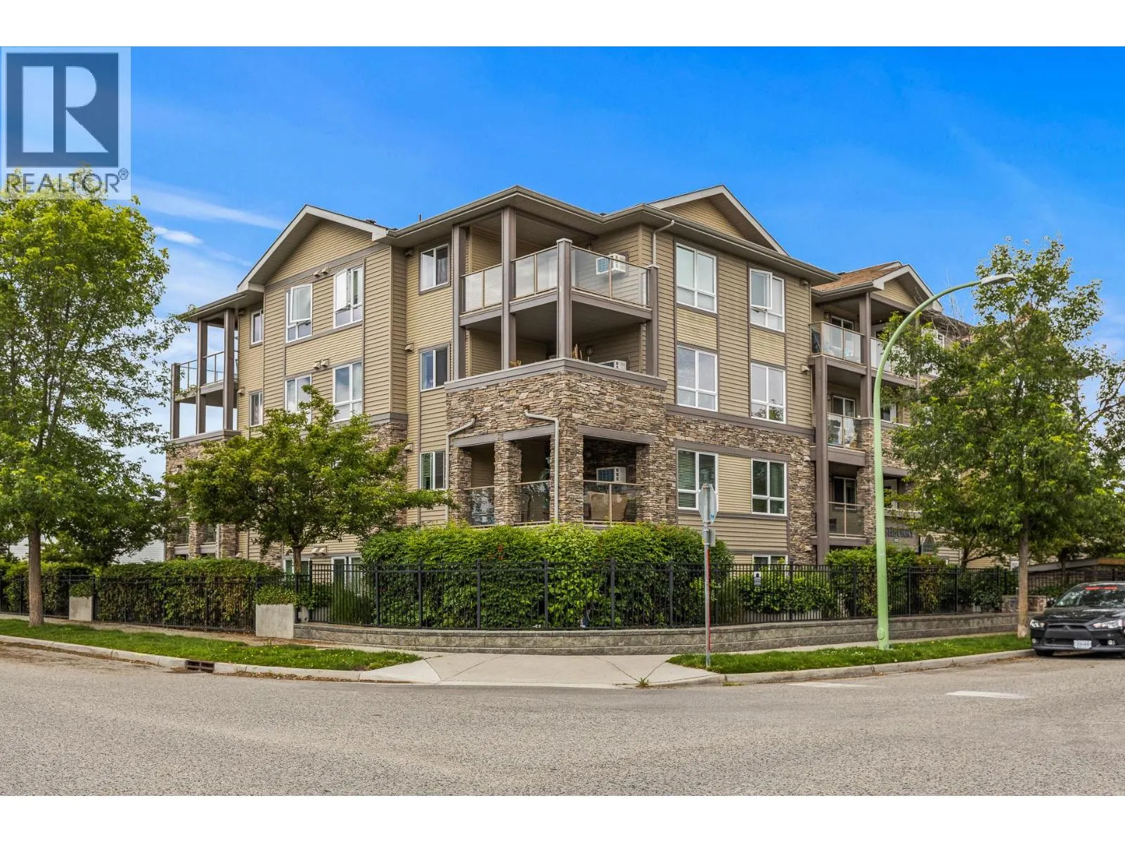 325 Mcintosh Road Unit# 4107