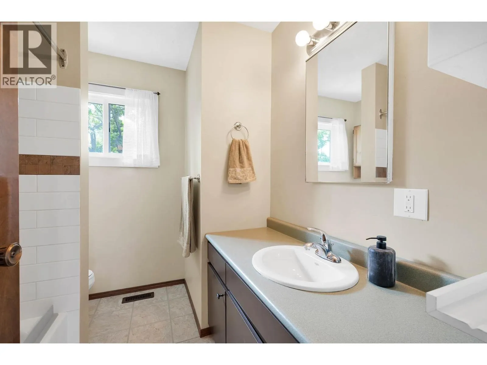 3576 Mountainview Place
