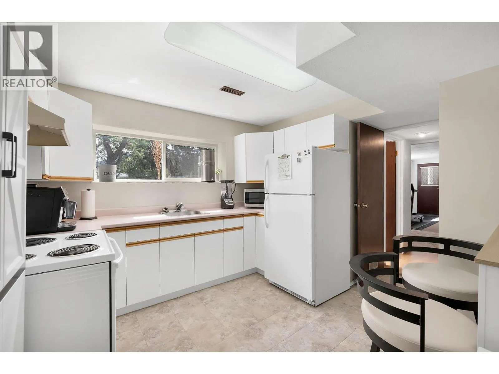 3576 Mountainview Place