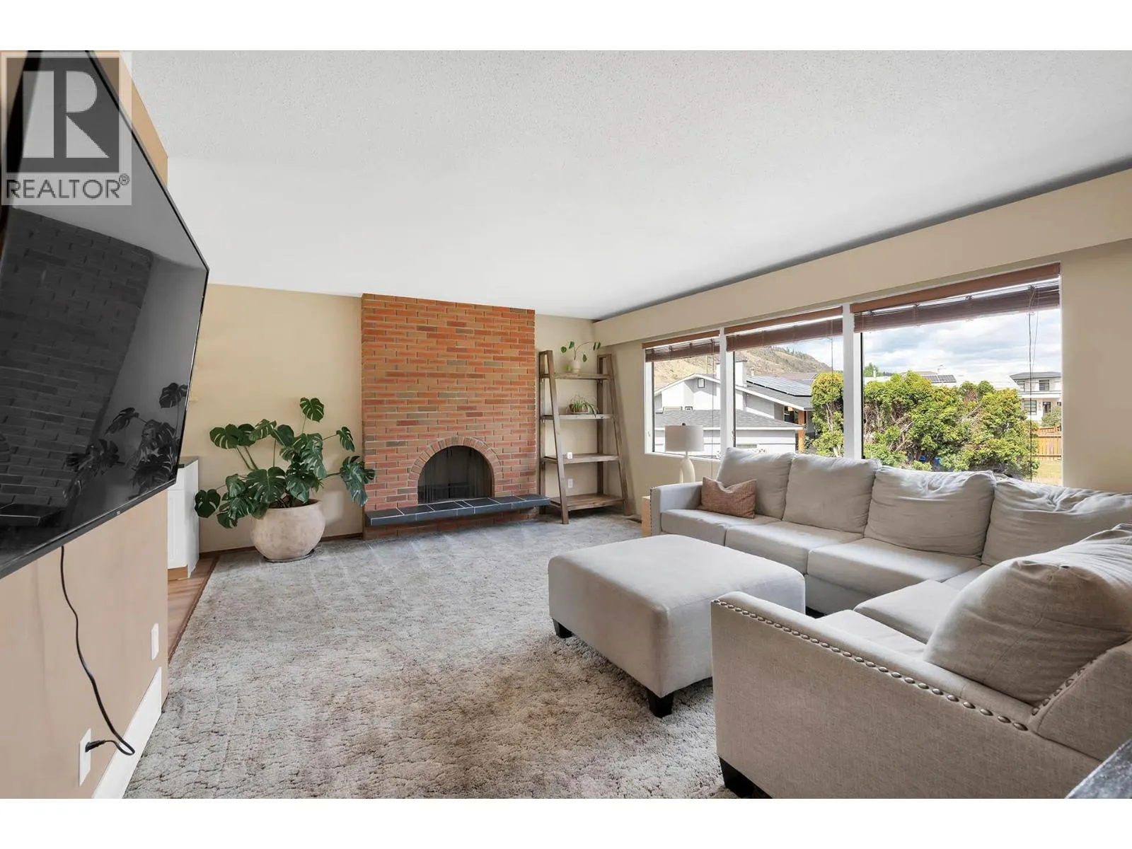 3576 Mountainview Place