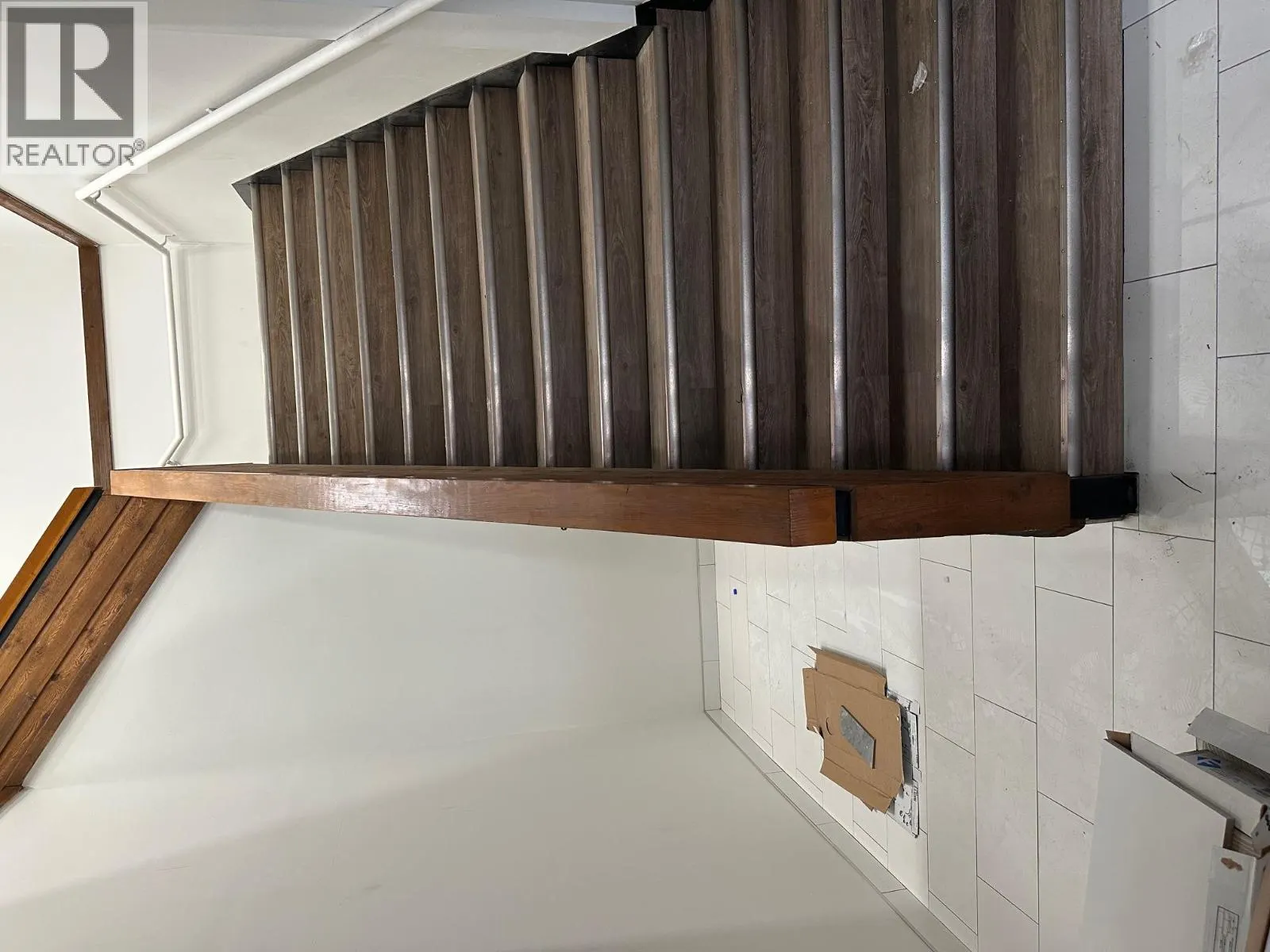 3307 32 Avenue Unit# 200