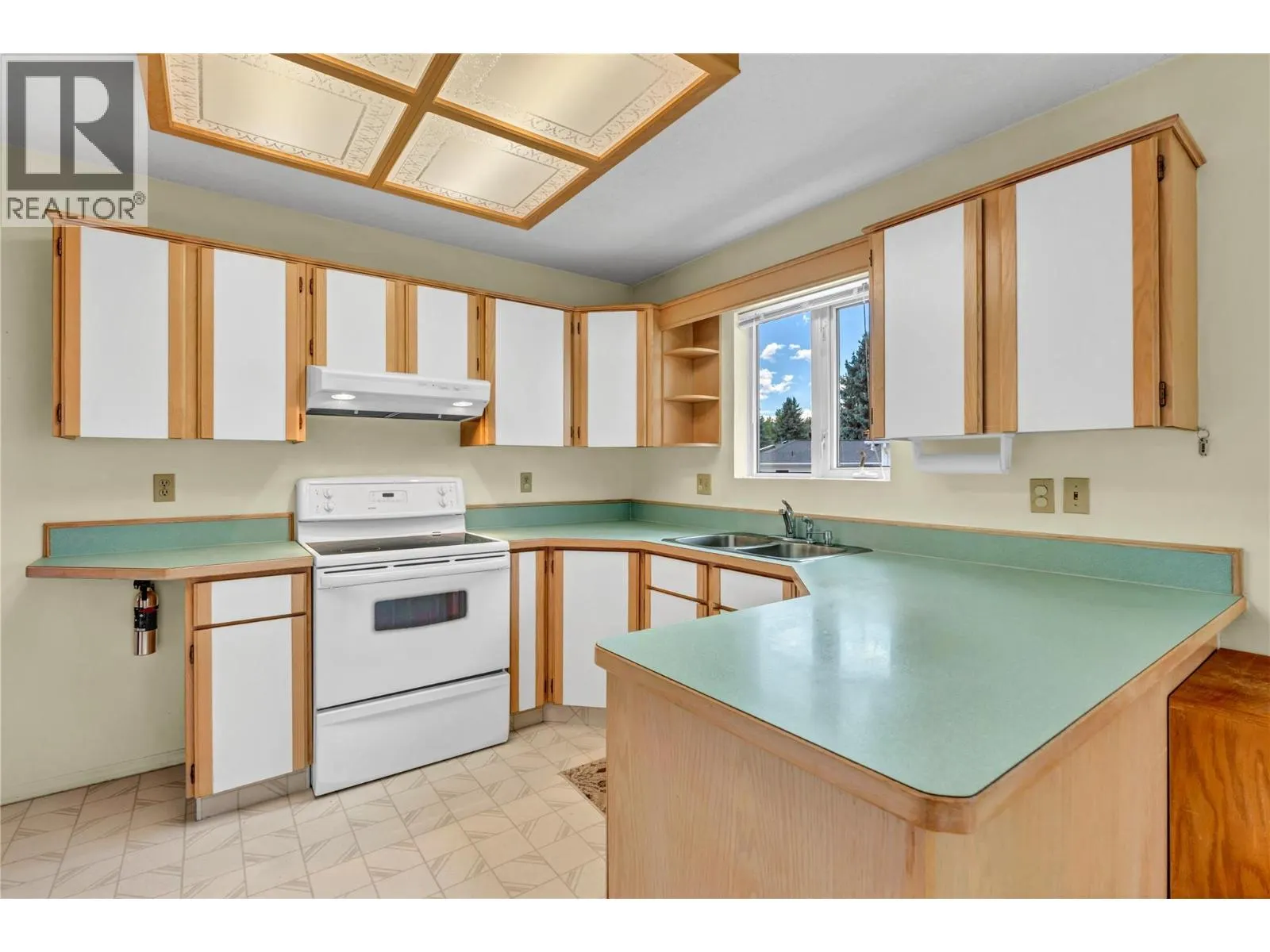 17017 SNOW Avenue Unit# 24