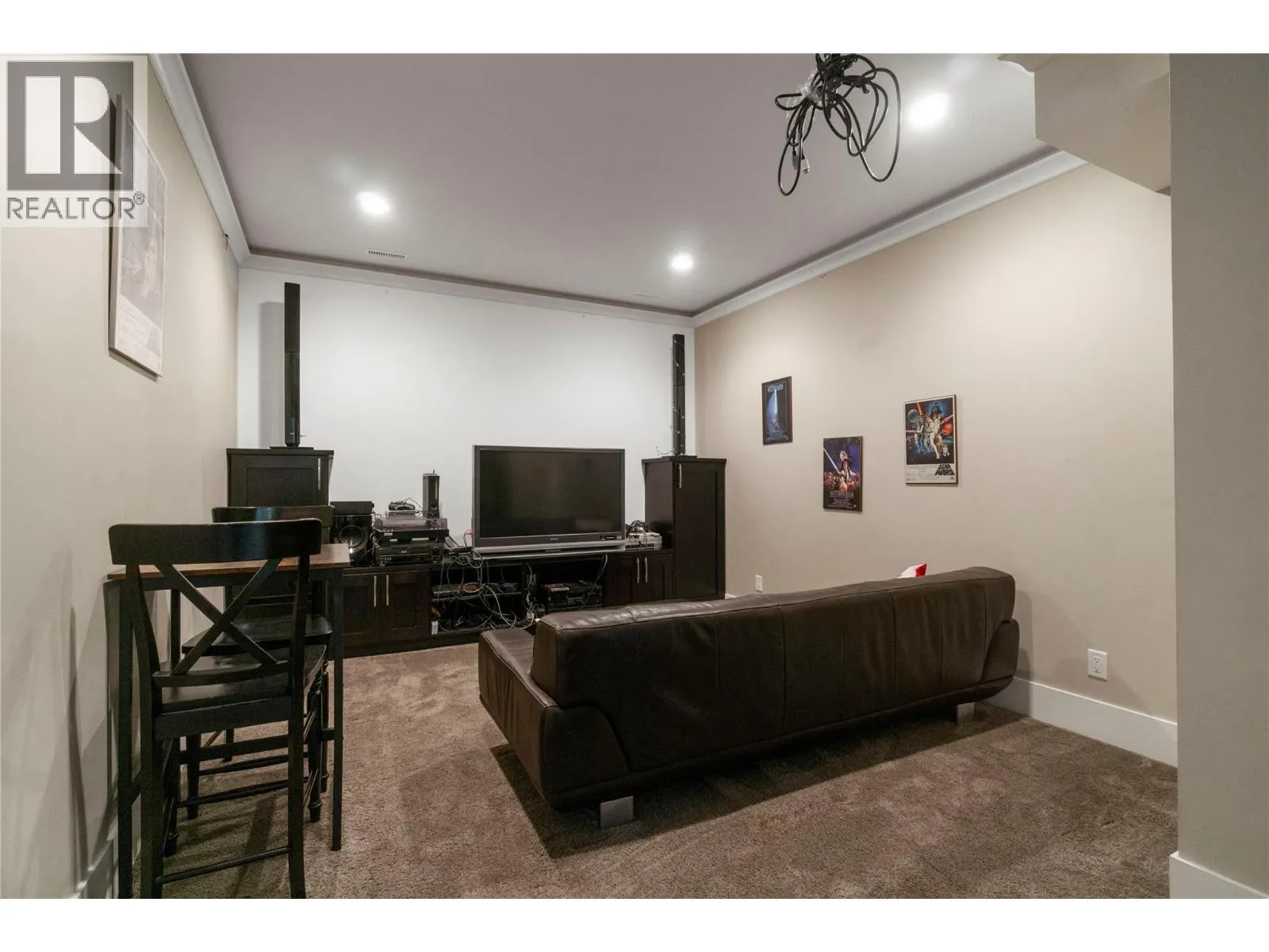 1180 Shuswap Street SE
