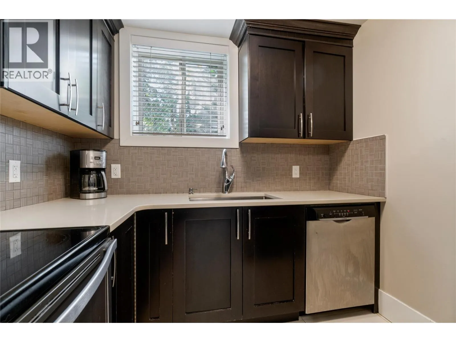 1180 Shuswap Street SE