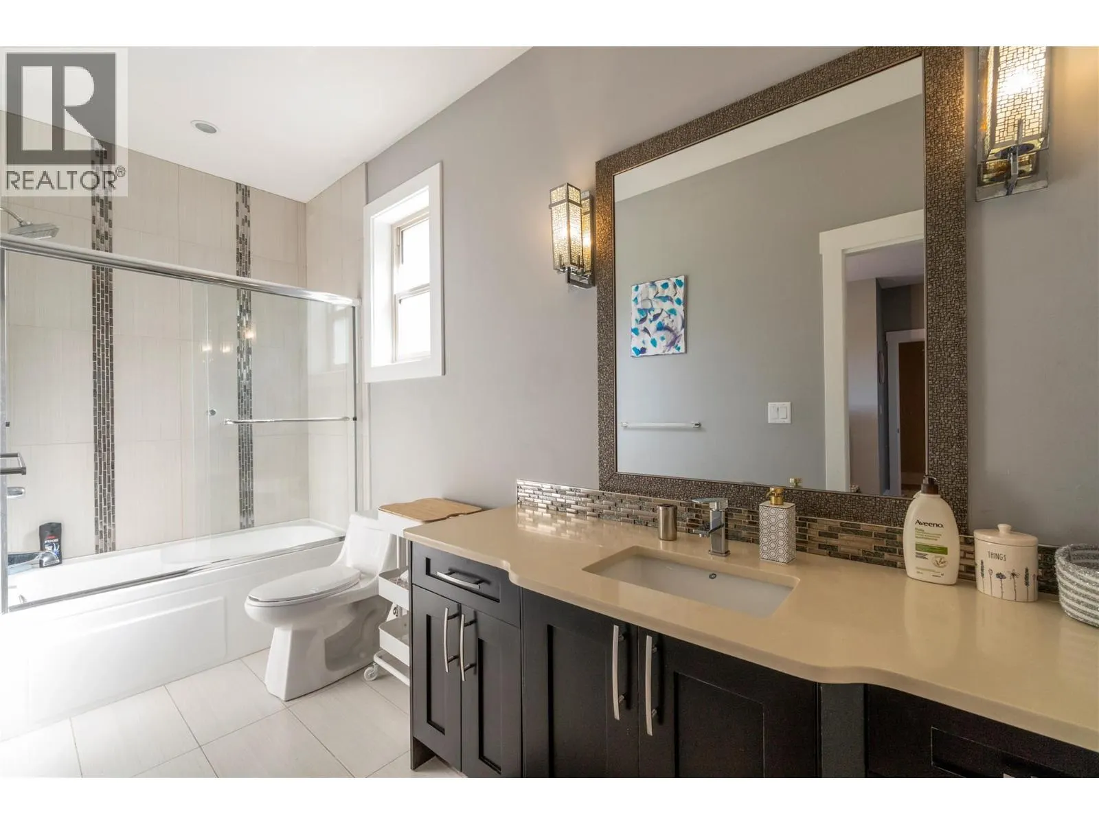 1180 Shuswap Street SE