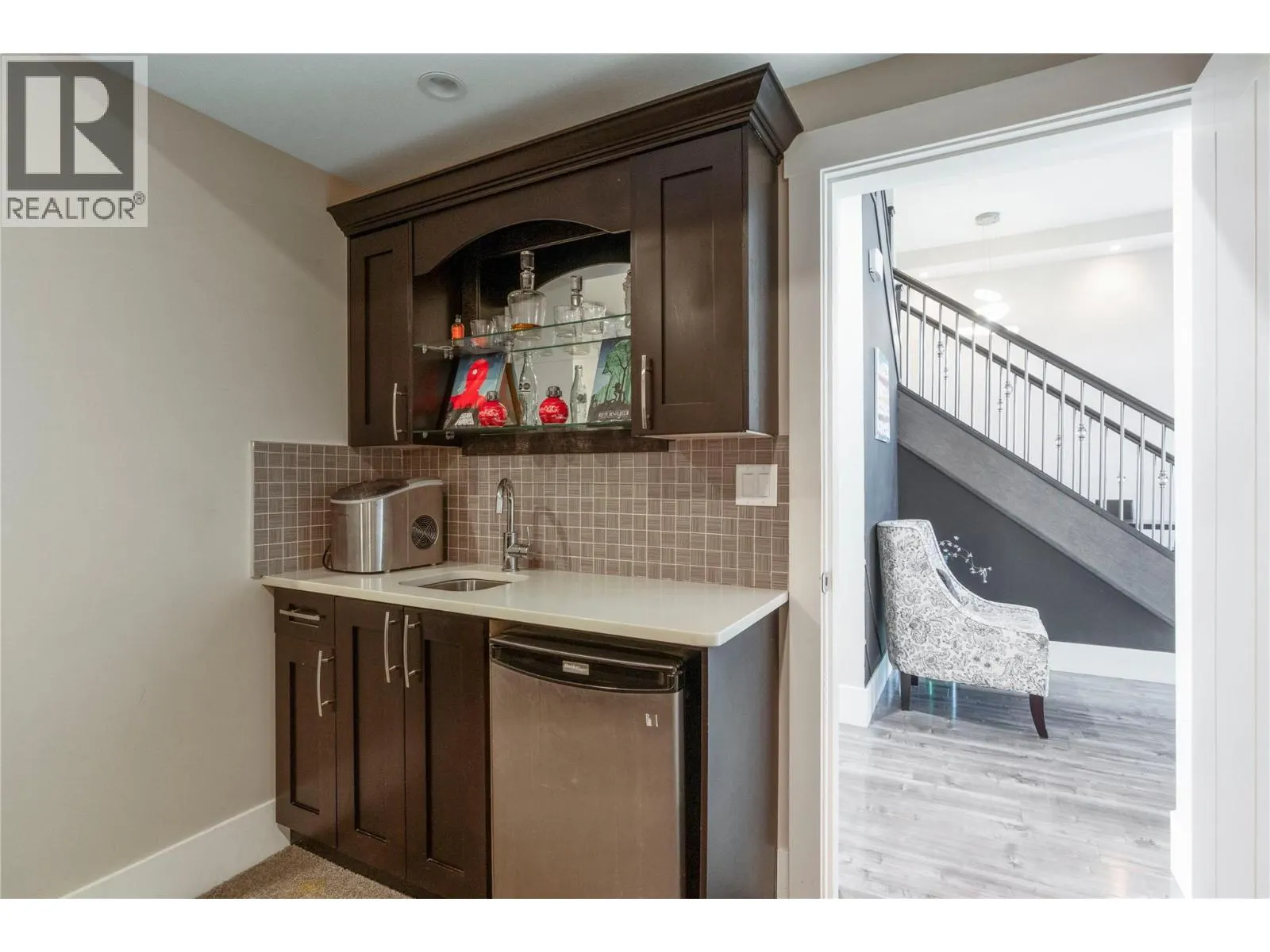 1180 Shuswap Street SE