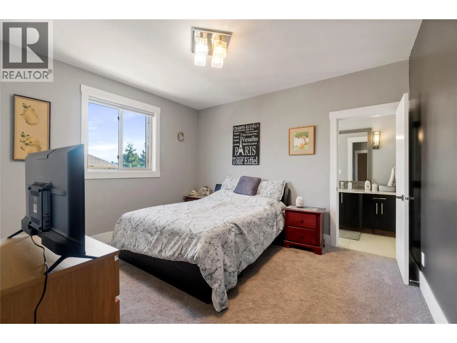 1180 Shuswap Street SE