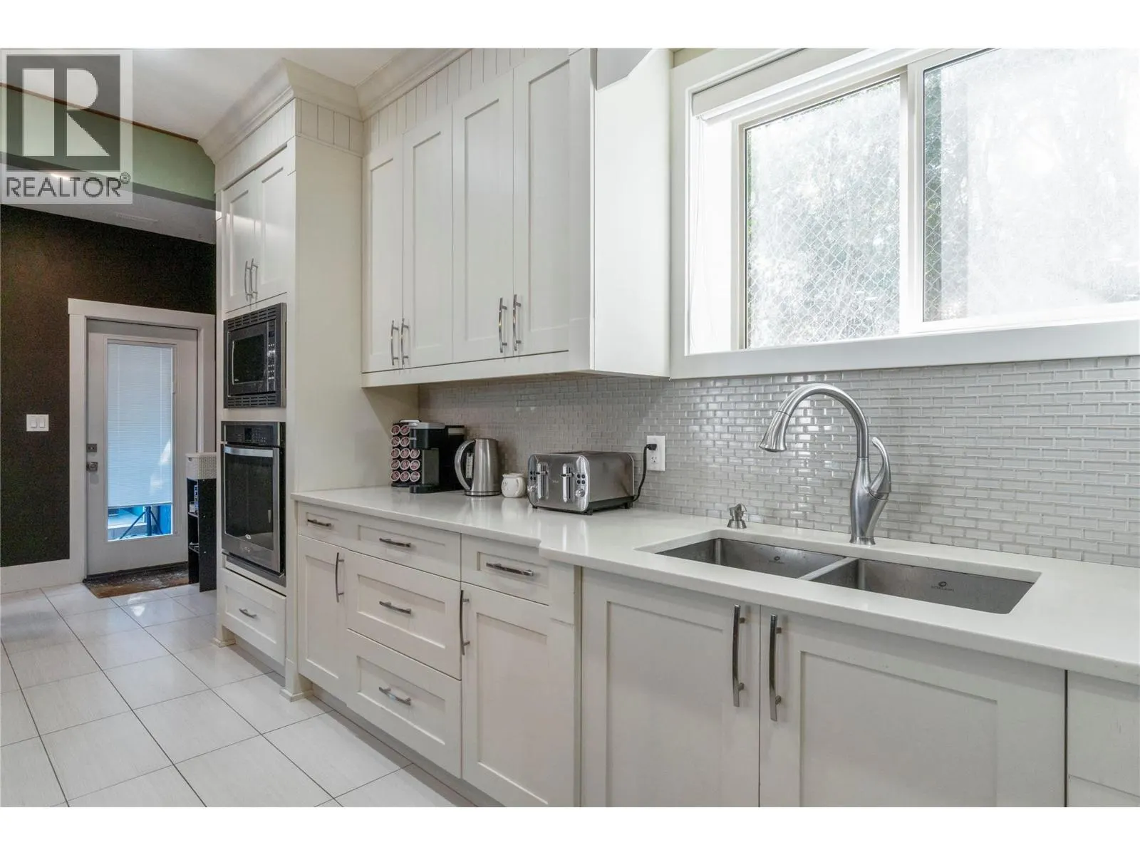 1180 Shuswap Street SE
