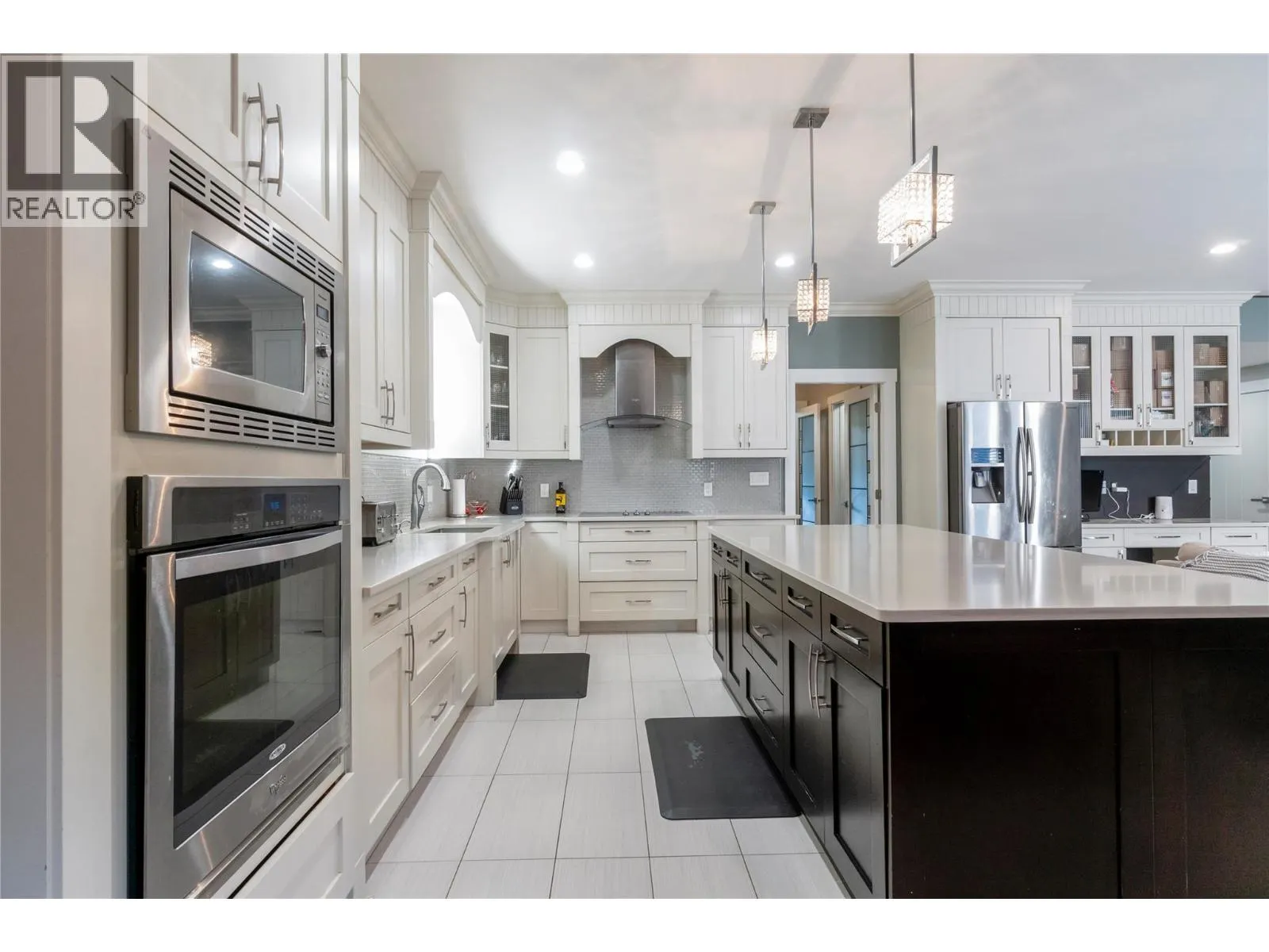 1180 Shuswap Street SE