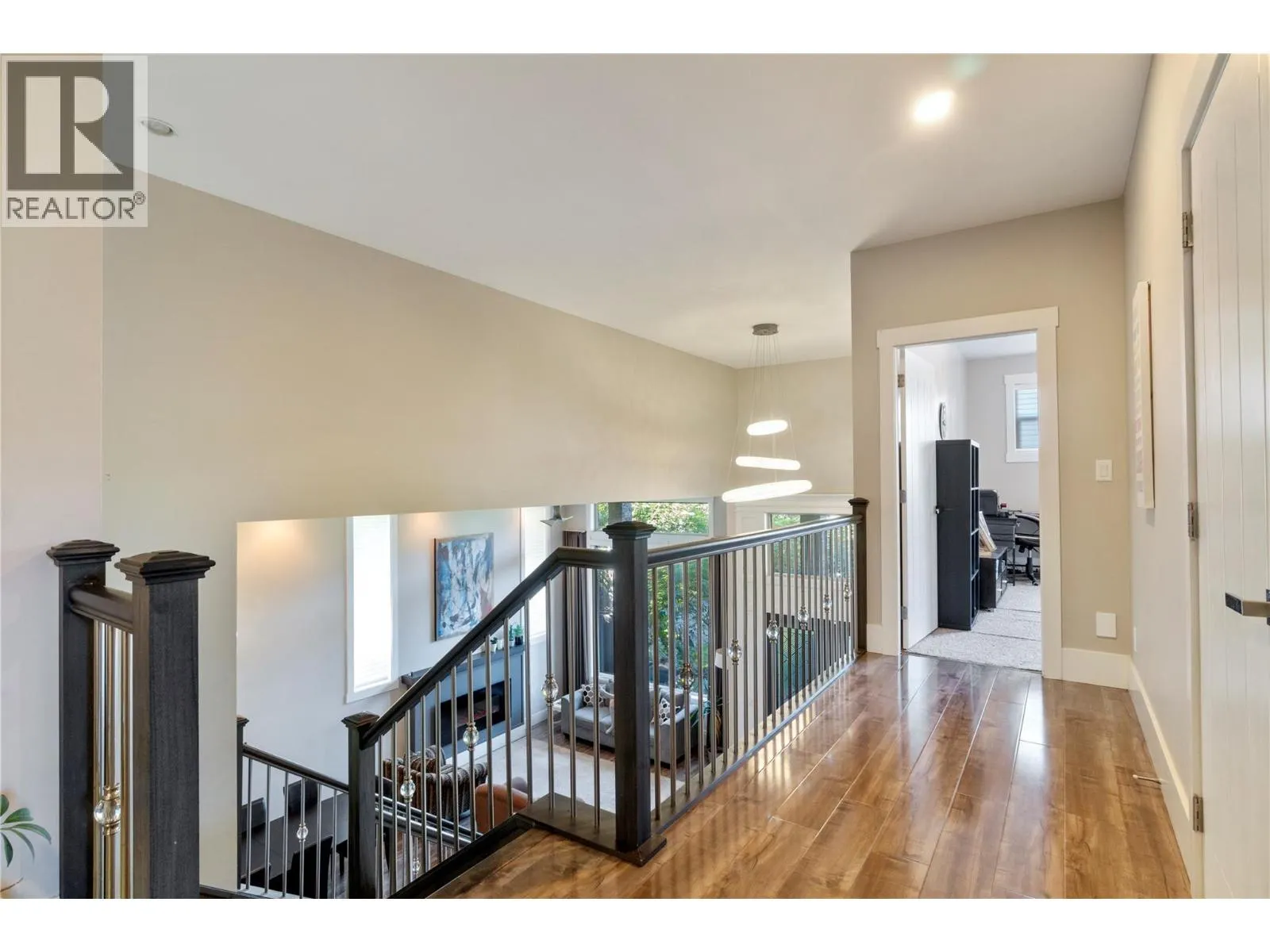 1180 Shuswap Street SE