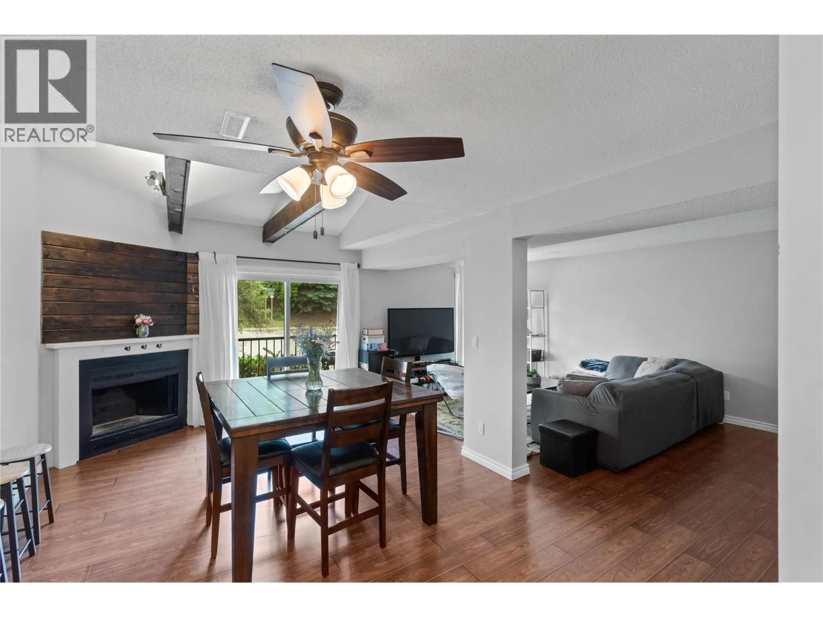 1221 HUGH ALLAN Drive Unit# 14