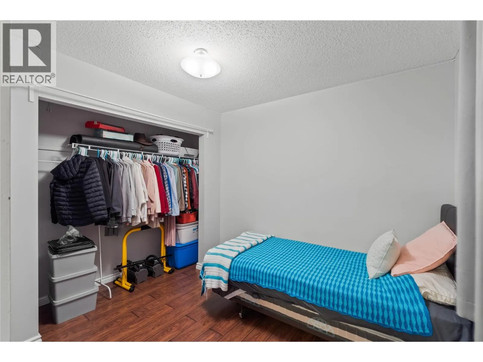 1221 HUGH ALLAN Drive Unit# 14