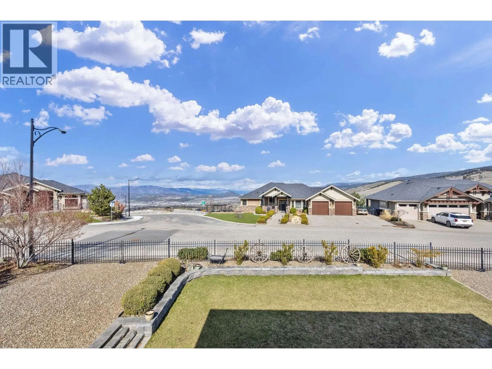 338 Prestwick Lane