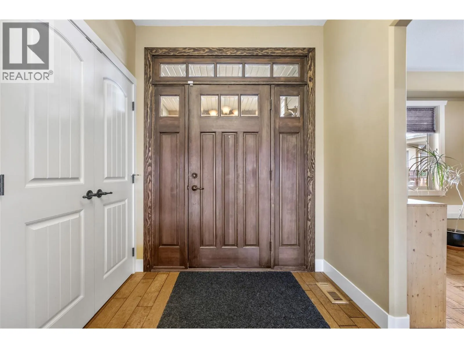 338 Prestwick Lane