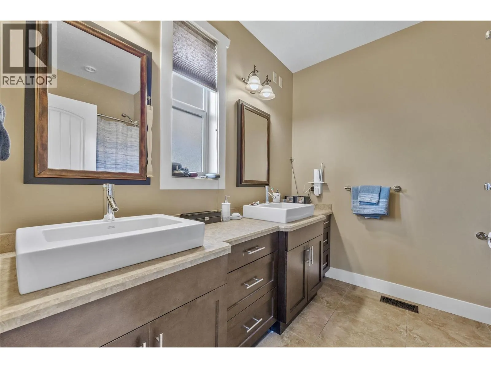 338 Prestwick Lane