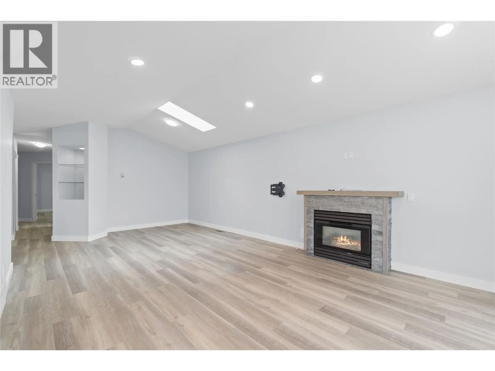 350 Hudson Street NW Unit# 3
