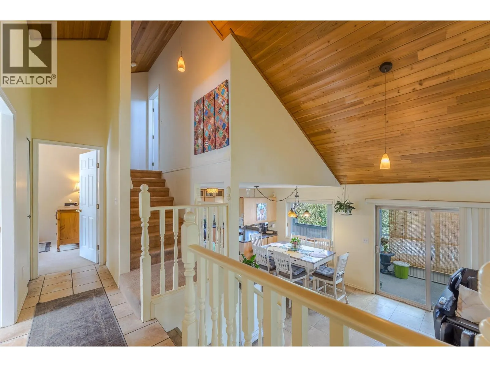 186 DEWDNEY Crescent