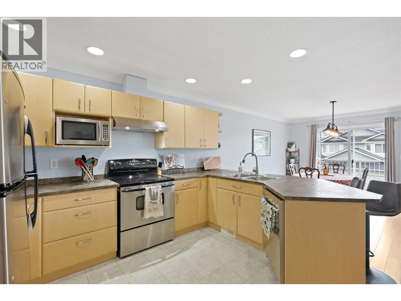 1945 GRASSLANDS Boulevard Unit# 25