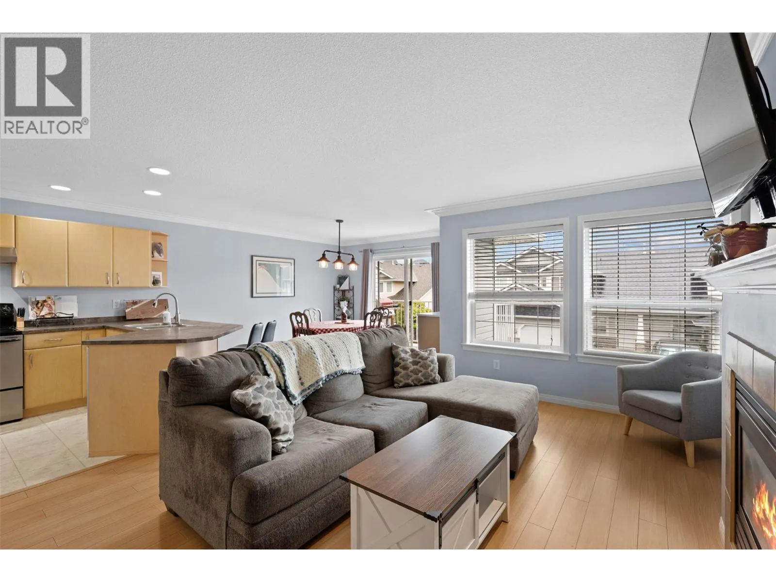 1945 GRASSLANDS Boulevard Unit# 25