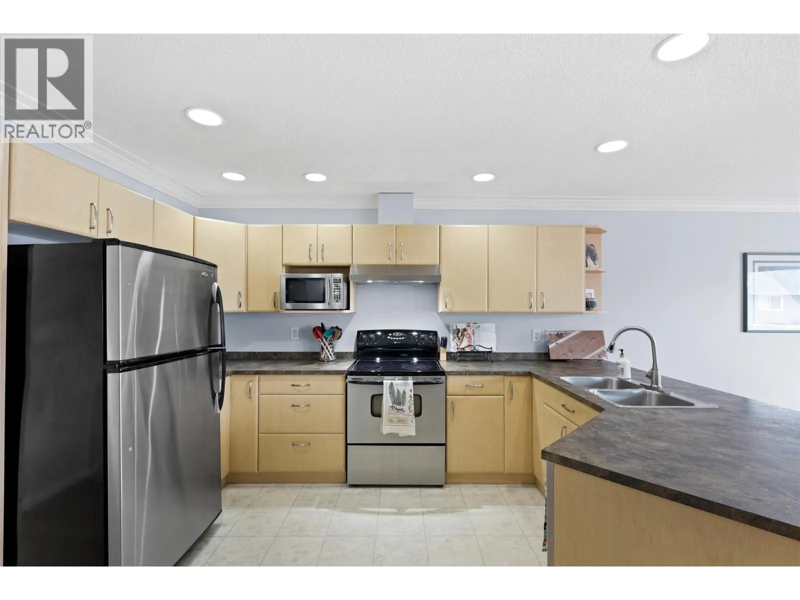 1945 GRASSLANDS Boulevard Unit# 25