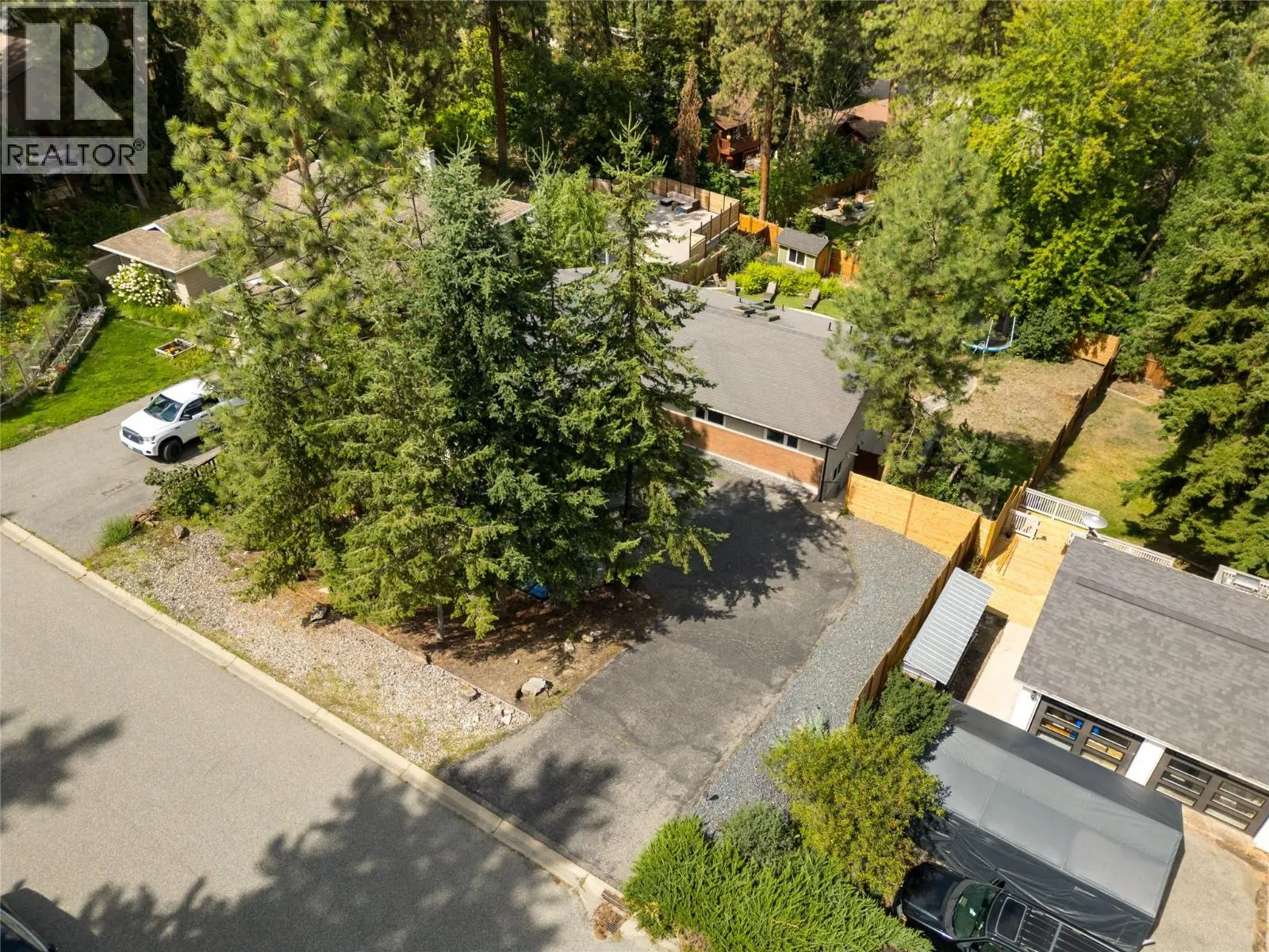 636 Thorneloe Road