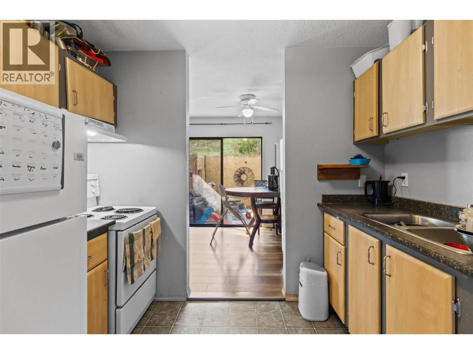 555 DALGLEISH Drive Unit# 202