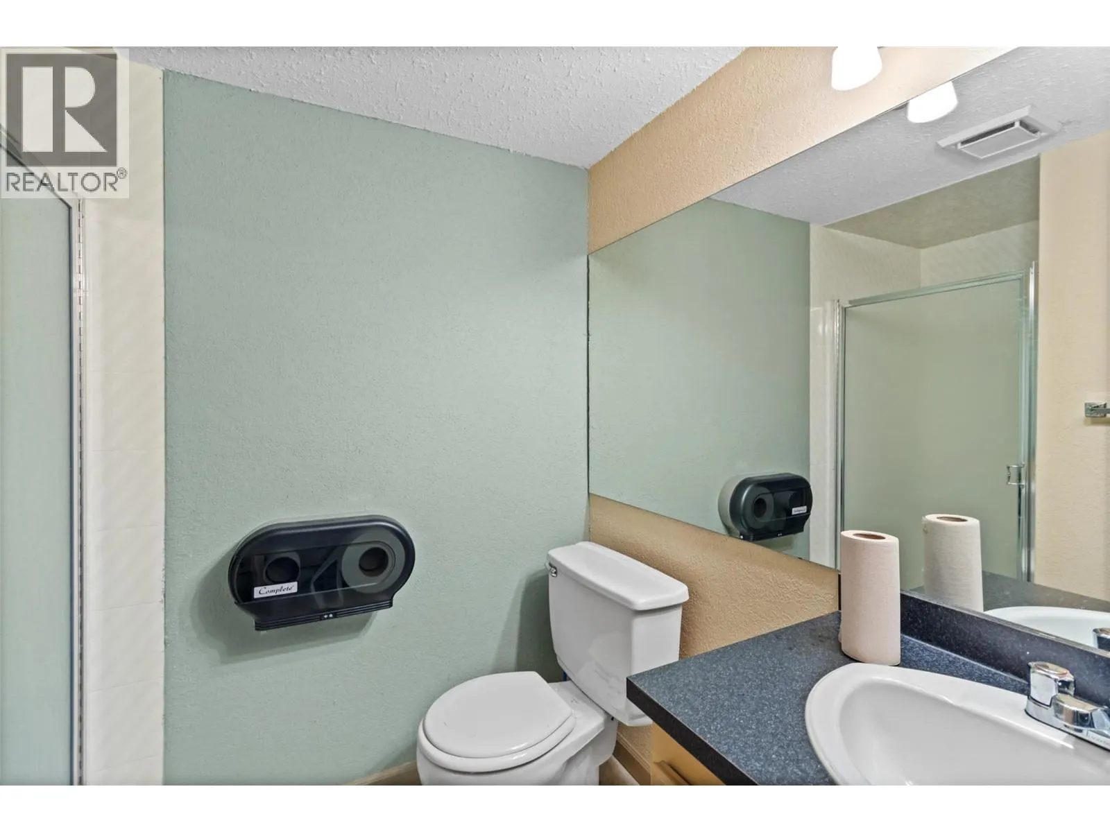 555 DALGLEISH Drive Unit# 202